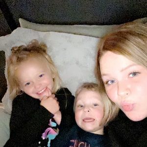 Meet your Posher, Abbey